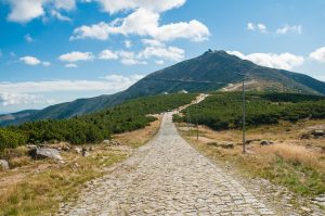 Górskie wędrówki – szlak czerwony na Śnieżkę